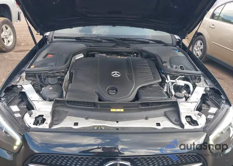 2023 Mercedes-Benz E 450 z USA, uszkodzony, nr VIN W1K1J5JB7PF201745